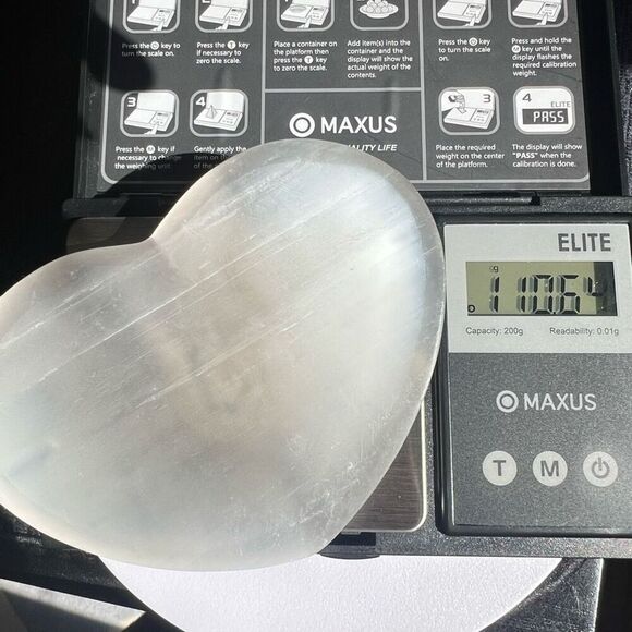 Selenite Crystal Heart Shaped Dish - Picture 11 of 12
